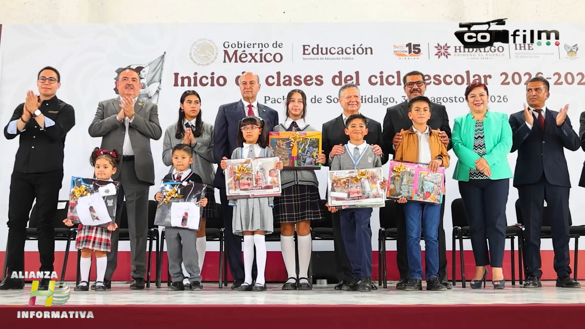 Hidalgo arranca ciclo escolar 2026-2027 con 500 mil paquetes escolares