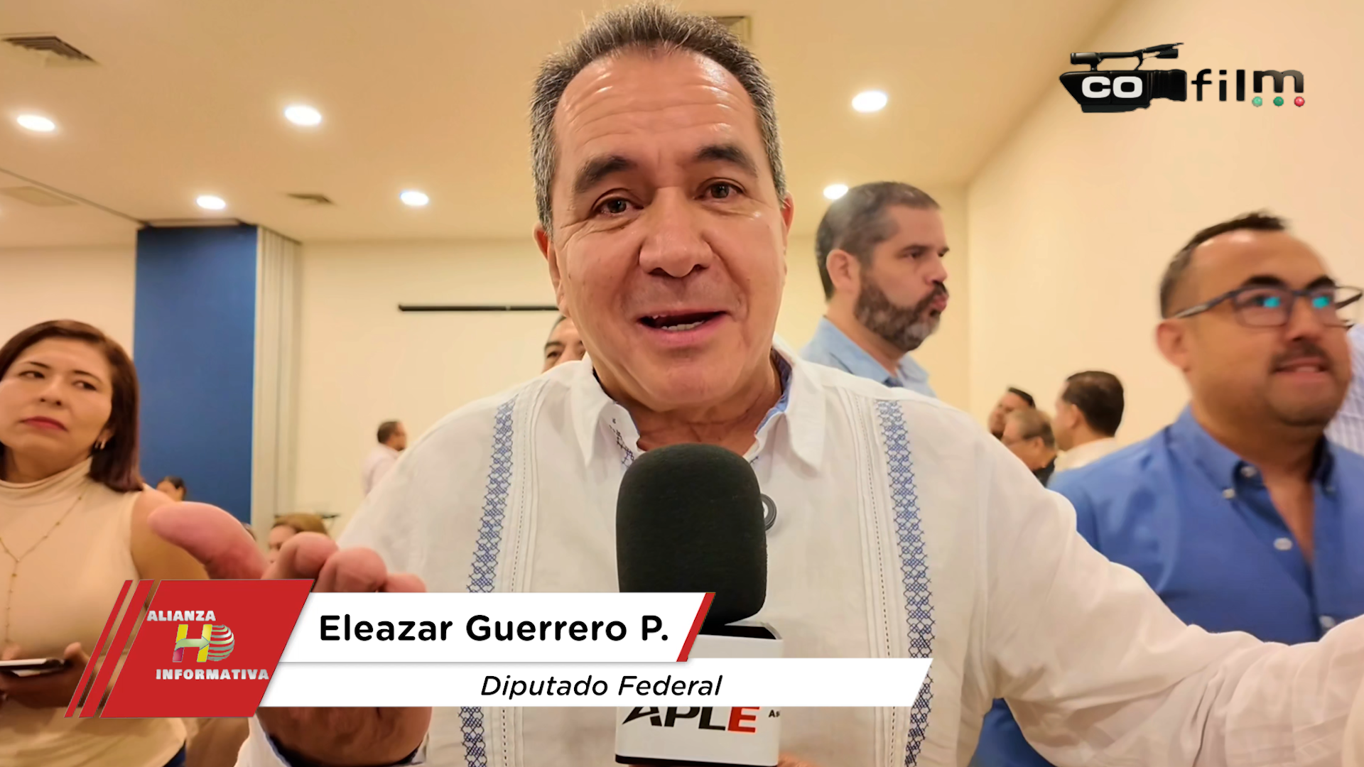 Eleazar Guerrero respalda libertad de expresión durante evento de APLE
